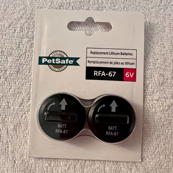 PetSafe RFA-67 6V Replacement Lithium Batteries (2) - Picture 1 of 2
